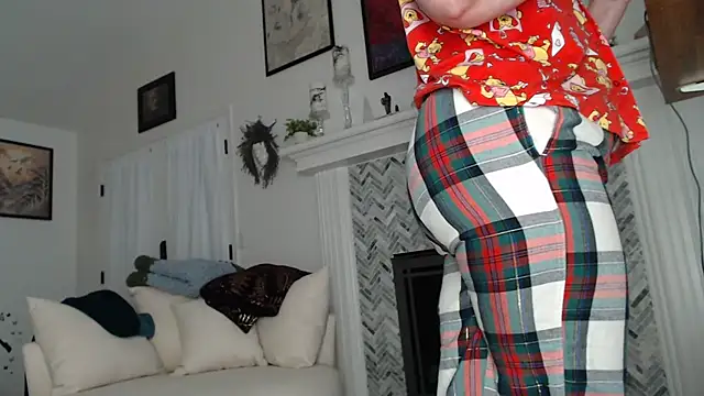 Snapshot of AuroraWillows chatting on November 2025 12:26:01 PM AuroraWillows online show from November 2025 12:26:01 PM