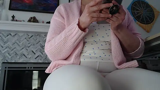 AuroraWillows online show from March 2026 03:18:02 PM