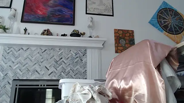 AuroraWillows online show from March 2026 03:16:01 PM