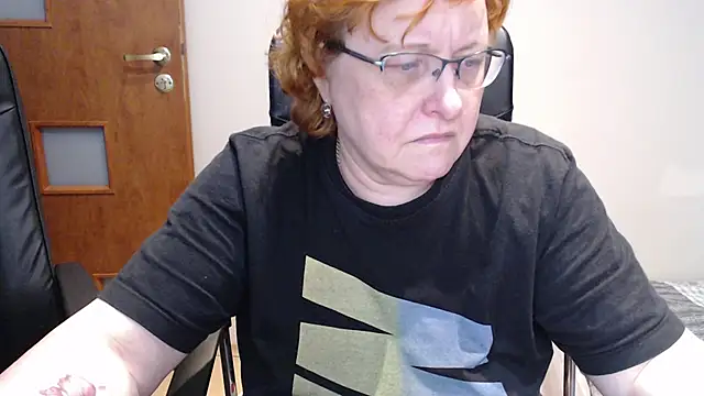 Snapshot of JoannaAndNeighbour chatting on February 2025 11:34:02 AM JoannaAndNeighbour online show from February 2025 11:34:02 AM