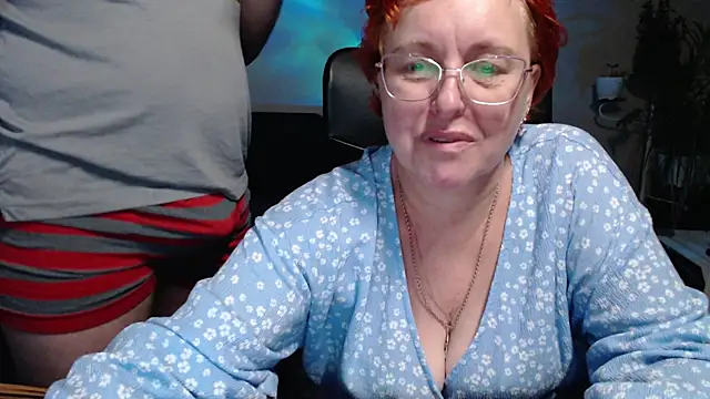 Snapshot of JoannaAndNeighbour chatting on November 2025 09:17:02 AM JoannaAndNeighbour online show from November 2025 09:17:02 AM