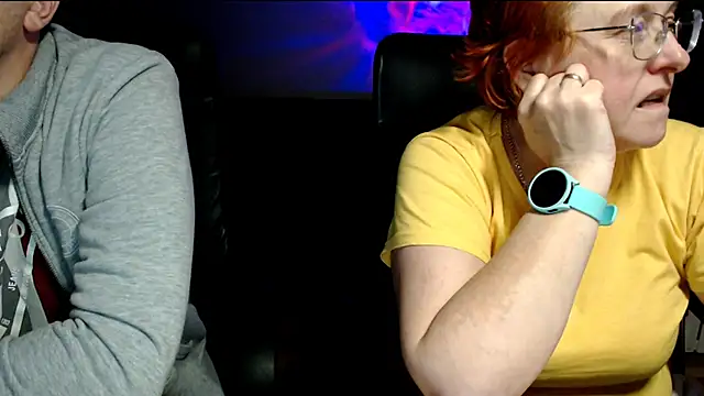 Snapshot of JoannaAndNeighbour chatting on November 2025 07:57:01 PM JoannaAndNeighbour online show from November 2025 07:57:01 PM