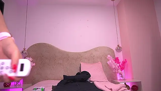 zzoe  online show from March 2026 03:47:01 AM