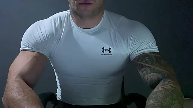 Snapshot of Mr_YourGod chatting on December 2024 06:17:02 AM Mr YourGod online show from December 2024 06:17:02 AM