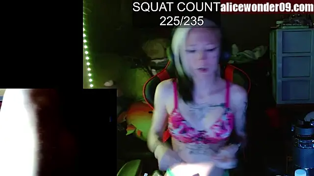 alicewonder09 online show from March 2025 02:59:01 AM