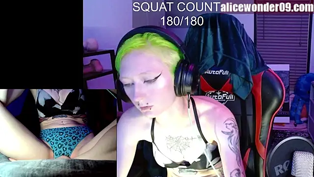 alicewonder09 online show from October 2025 04:10:02 AM