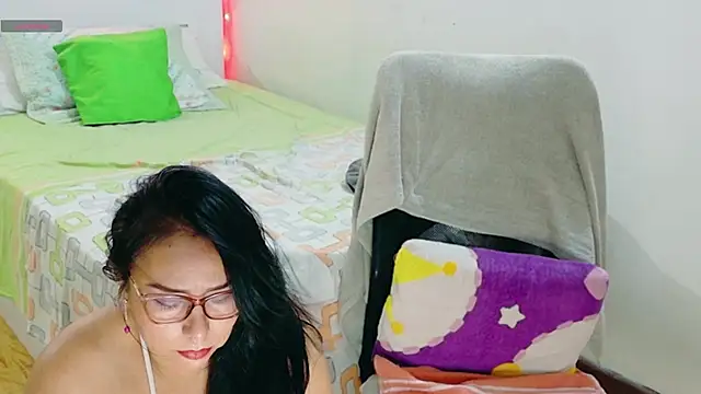 hottplay online show from March 2026 03:51:01 PM