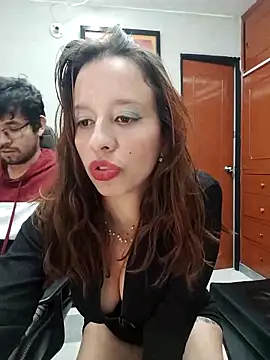 Snapshot of Isaandysex2428 chatting on March 2025 12:19:01 AM Isaandysex2428 online show from March 2025 12:19:01 AM