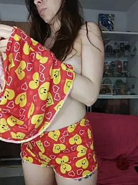 Snapshot of Isaandysex2428 chatting on April 2026 02:00:01 AM Isaandysex2428 online show from April 2026 02:00:01 AM