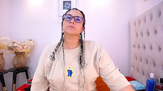 MIchelMomet online show from January 2025 08:53:01 PM