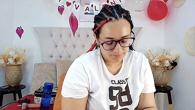 MIchelMomet online show from February 2025 01:05:01 PM