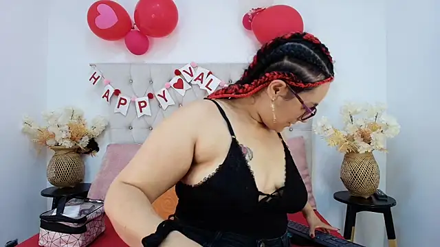 MIchelMomet online show from February 2025 11:21:01 AM