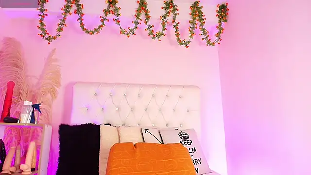 MIchelMomet online show from September 2025 11:21:01 AM