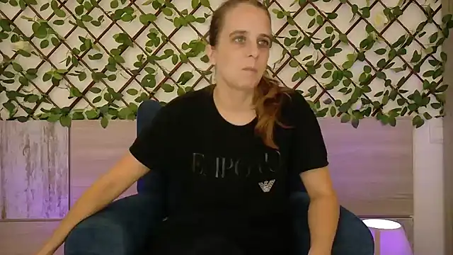 LadyChantale online show from October 2025 08:24:02 AM