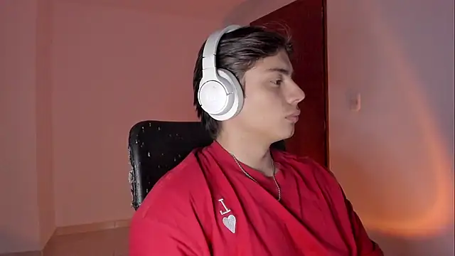 Snapshot of Giordano_Russo chatting on October 2025 12:46:02 AM Giordano Russo online show from October 2025 12:46:02 AM