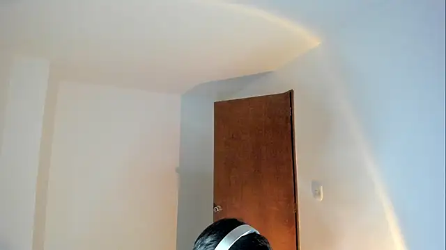 Snapshot of Giordano_Russo chatting on November 2025 02:25:01 AM Giordano Russo online show from November 2025 02:25:01 AM