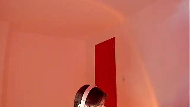 Snapshot of Giordano_Russo chatting on November 2025 08:44:01 PM Giordano Russo online show from November 2025 08:44:01 PM