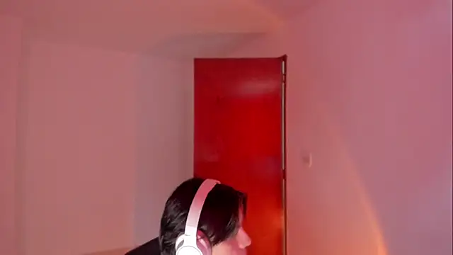 Snapshot of Giordano_Russo chatting on November 2025 07:14:01 PM Giordano Russo online show from November 2025 07:14:01 PM