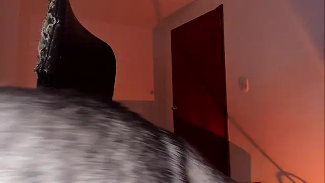 Snapshot of Giordano_Russo chatting on November 2025 10:43:02 PM Giordano Russo online show from November 2025 10:43:02 PM