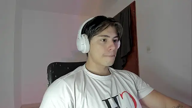 Giordano Russo online show from February 2026 08:05:02 PM