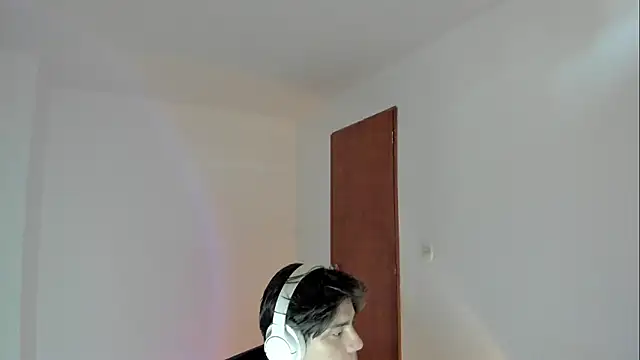 Giordano Russo online show from February 2026 04:18:01 PM