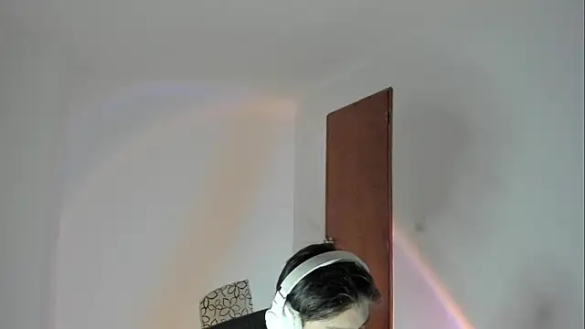 Giordano Russo online show from March 2026 02:06:01 AM