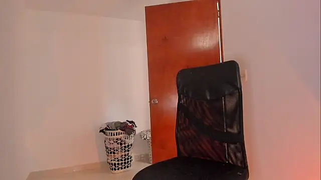 Giordano Russo online show from April 2026 02:11:02 PM