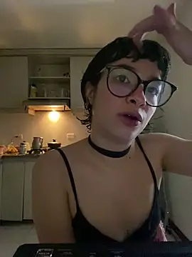  Lunnaa  online show from April 2026 01:30:01 AM