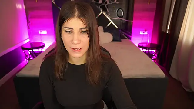 CassandraGood online show from November 2025 07:29:01 AM