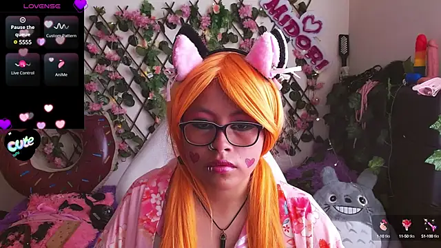 Snapshot of MidoriQuiinn chatting on January 2025 04:59:02 PM MidoriQuiinn online show from January 2025 04:59:02 PM