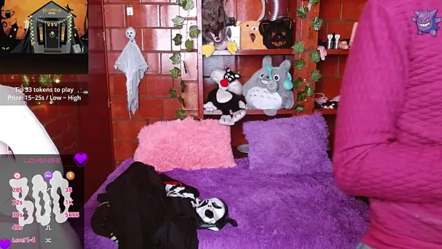 Snapshot of MidoriQuiinn chatting on October 2025 02:19:01 PM MidoriQuiinn online show from October 2025 02:19:01 PM