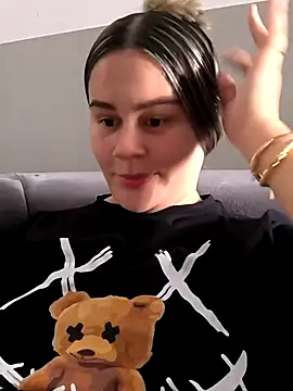 Snapshot of sweet_lucia chatting on January 2025 04:57:01 PM sweet lucia online show from January 2025 04:57:01 PM