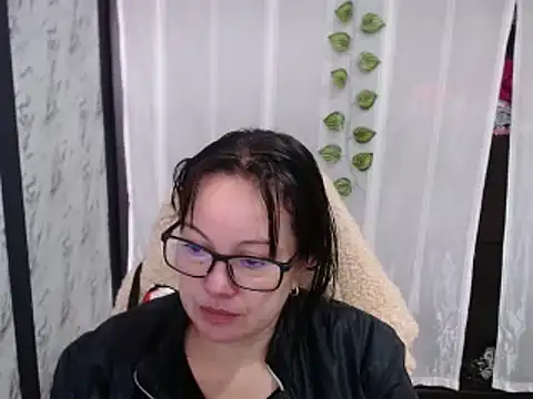 Snapshot of Sonialorens_ chatting on February 2025 03:49:02 PM Sonialorens  online show from February 2025 03:49:02 PM