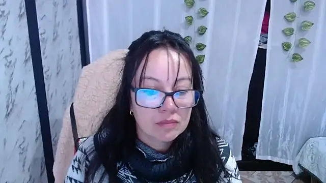 Snapshot of Sonialorens_ chatting on February 2025 01:58:01 PM Sonialorens  online show from February 2025 01:58:01 PM