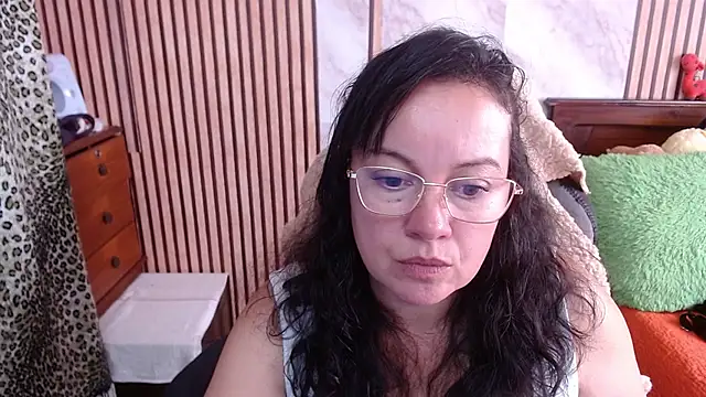 Snapshot of Sonialorens_ chatting on September 2025 04:53:02 PM Sonialorens  online show from September 2025 04:53:02 PM