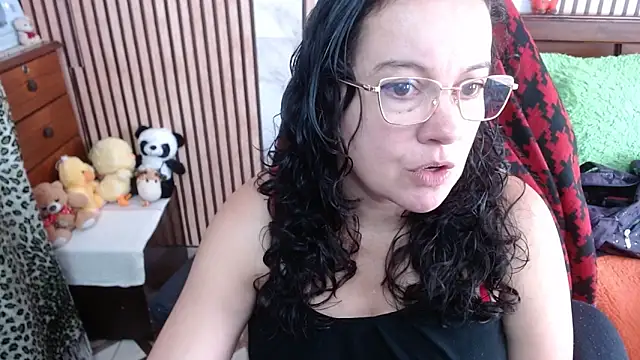 Snapshot of Sonialorens_ chatting on October 2025 04:26:01 PM Sonialorens  online show from October 2025 04:26:01 PM