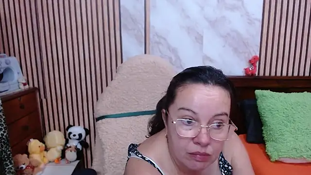 Snapshot of Sonialorens_ chatting on October 2025 11:16:01 PM Sonialorens  online show from October 2025 11:16:01 PM