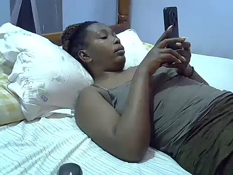 queennisha2 online show from April 2026 08:30:01 AM