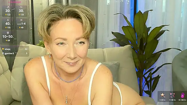 Snapshot of AkexandraFix chatting on March 2025 03:05:02 PM AkexandraFix online show from March 2025 03:05:02 PM