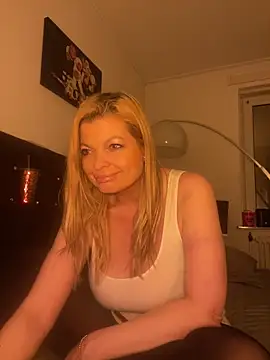 Lisavontease online show from March 2026 12:07:02 AM