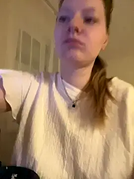 Snapshot of MaryHiggins chatting on November 2025 02:39:01 PM MaryHiggins online show from November 2025 02:39:01 PM