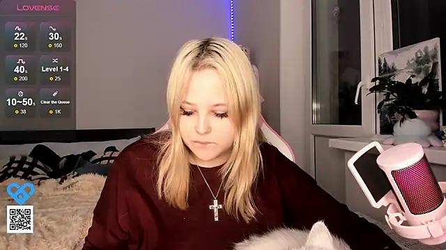 Snapshot of B_Ratz chatting on October 2025 10:28:02 PM B Ratz online show from October 2025 10:28:02 PM