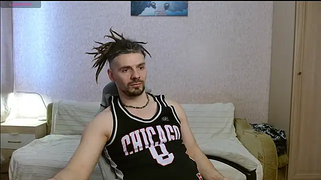 Aestheticguy101 online show from March 2026 10:52:01 AM