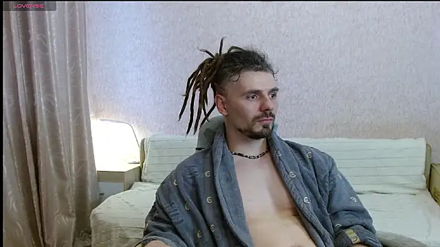 Aestheticguy101 online show from March 2026 01:48:01 PM