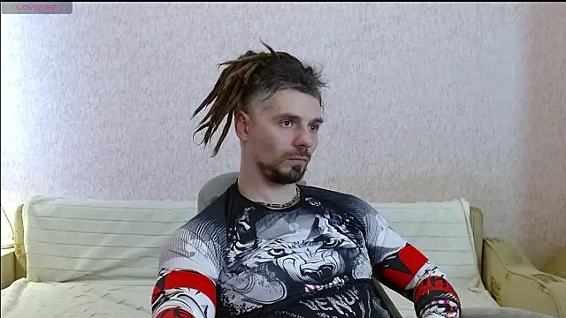 Aestheticguy101 online show from March 2026 08:20:01 AM