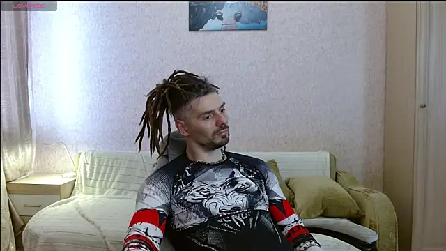 Aestheticguy101 online show from April 2026 09:07:01 AM