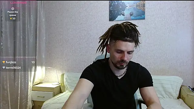 Aestheticguy101 online show from April 2026 07:07:02 PM