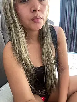 Snapshot of vellaAngel chatting on January 2025 03:36:01 PM vellaAngel online show from January 2025 03:36:01 PM