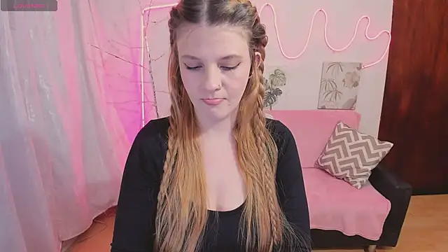 MillySandlerr online show from July 2026 12:53:02 PM