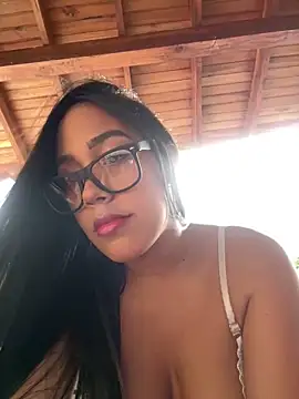 Snapshot of WHAAATTTTTTTTTT chatting on January 2025 10:12:01 PM WHAAATTTTTTTTTT online show from January 2025 10:12:01 PM